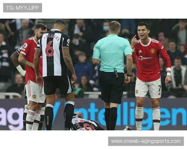 英超裁判委员会解释格伊黄牌判罚 称有补防球员存在